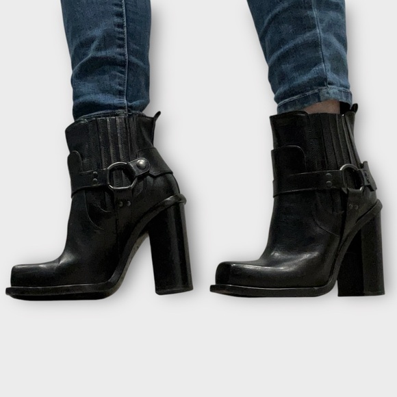 Diesel Black Gold Square-Toe Heeled Harness Ankle Boots - Picture 3 of 16